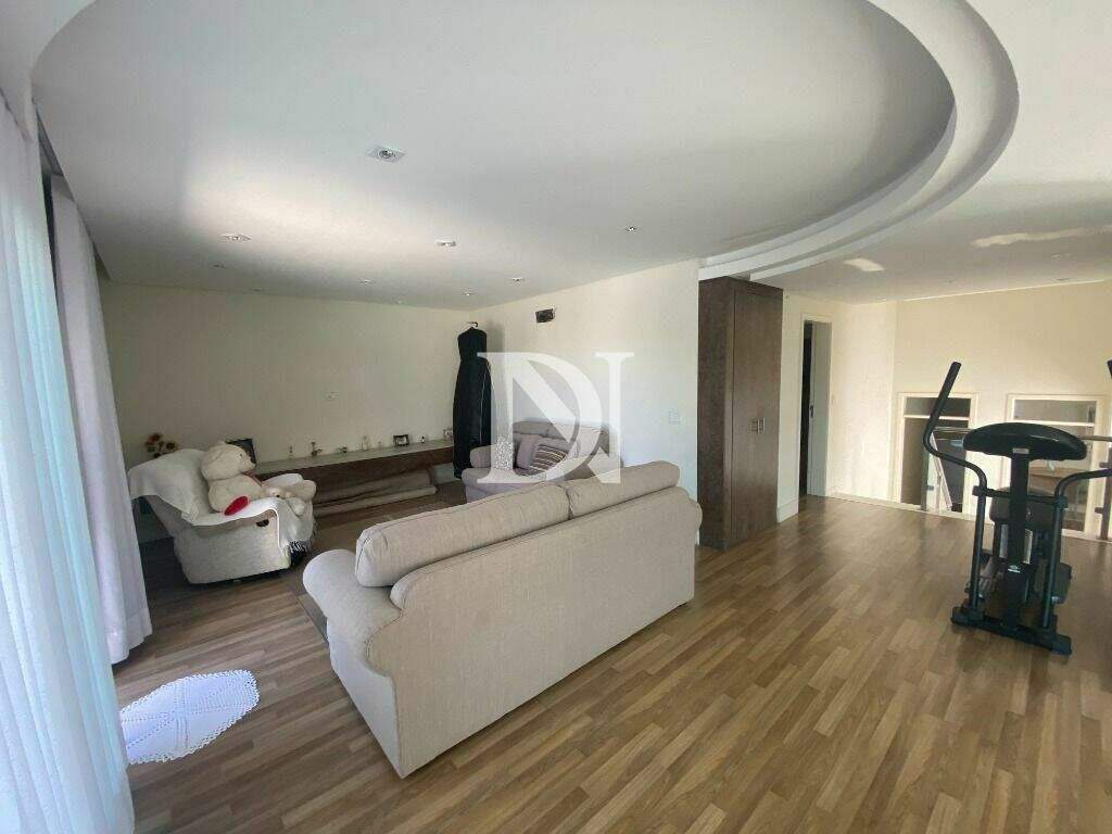 Casa em condomínio à venda no Jardim Theodora: 