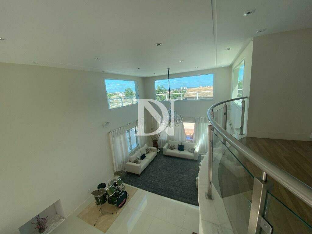 Casa em condomínio à venda no Jardim Theodora: 