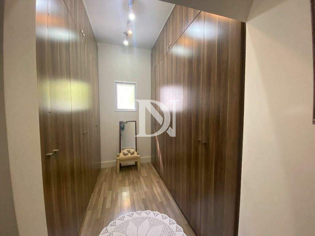 Casa em condomínio à venda no Jardim Theodora: 