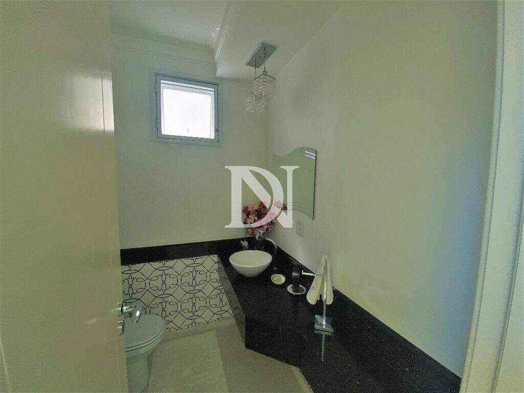 Casa em condomínio à venda no Jardim Theodora: 