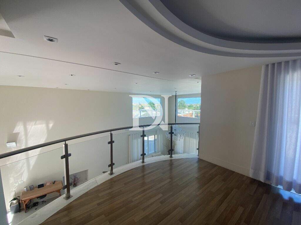 Casa em condomínio à venda no Jardim Theodora: 