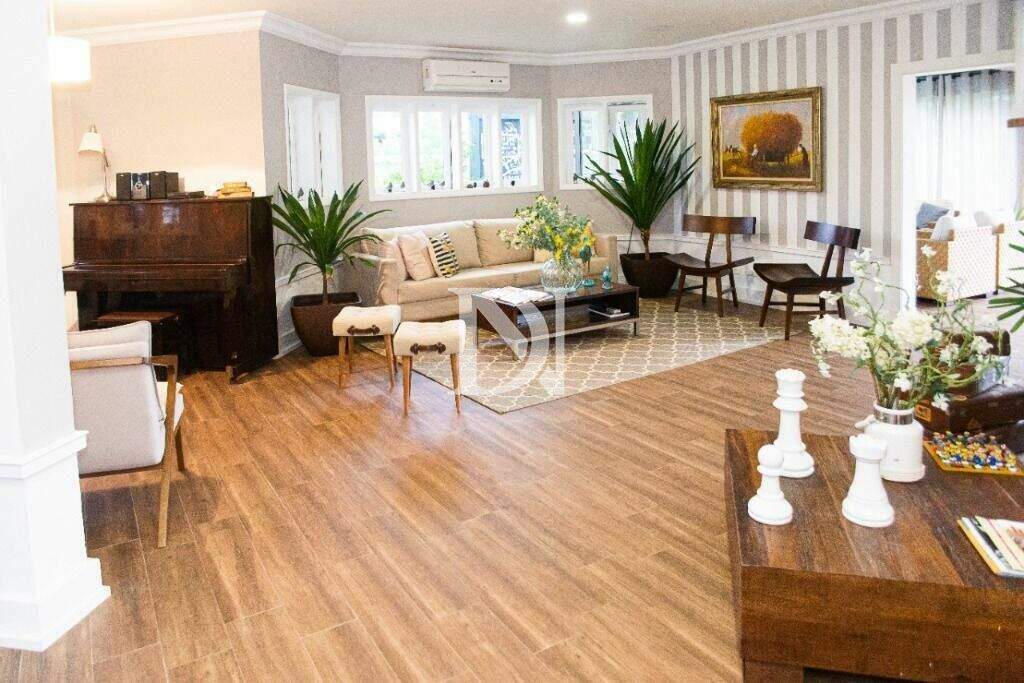 Casa em condomínio à venda no Condomínio Village Castelo: 