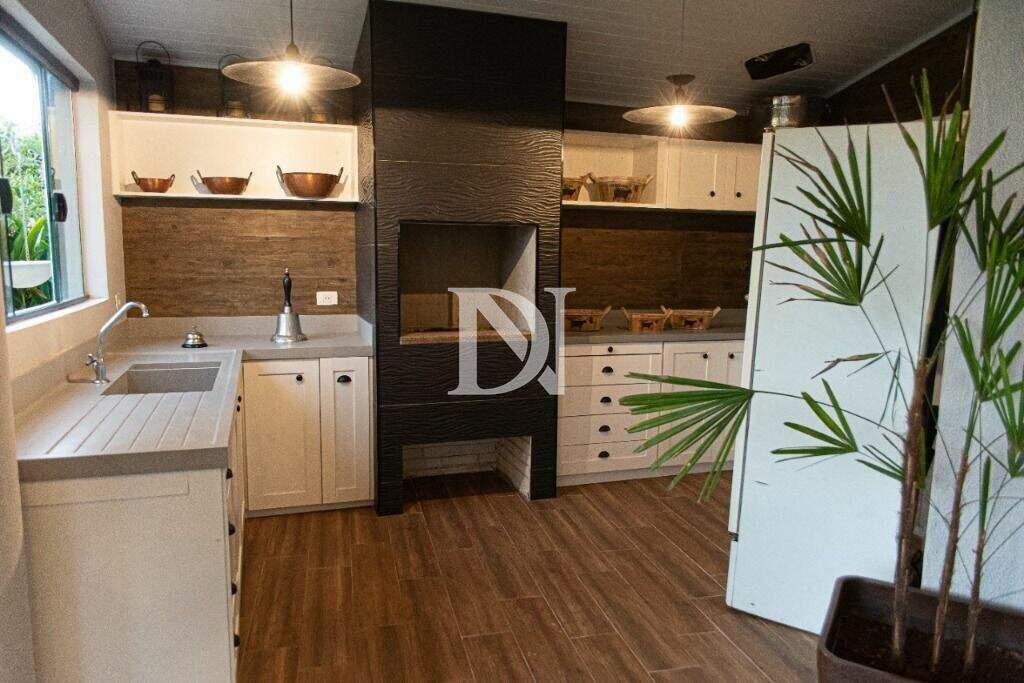 Casa em condomínio à venda no Condomínio Village Castelo: 