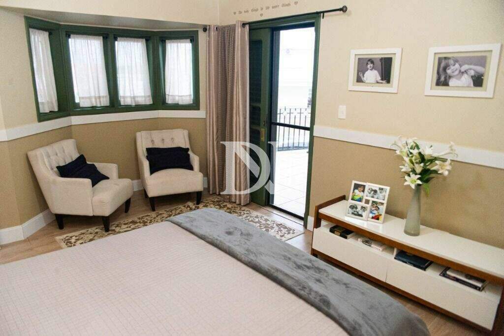 Casa em condomínio à venda no Condomínio Village Castelo: 