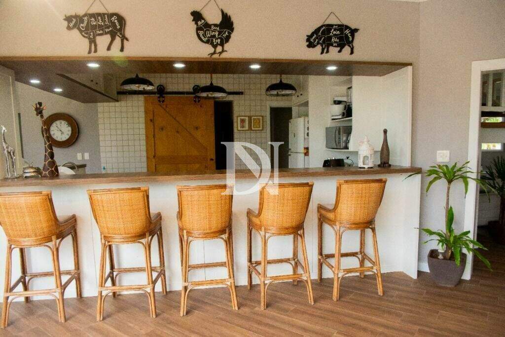 Casa em condomínio à venda no Condomínio Village Castelo: 