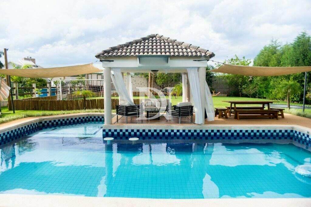 Casa em condomínio à venda no Condomínio Village Castelo: 