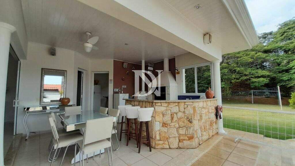 Casa em condomínio à venda no Condomínio Jardim Theodora: 