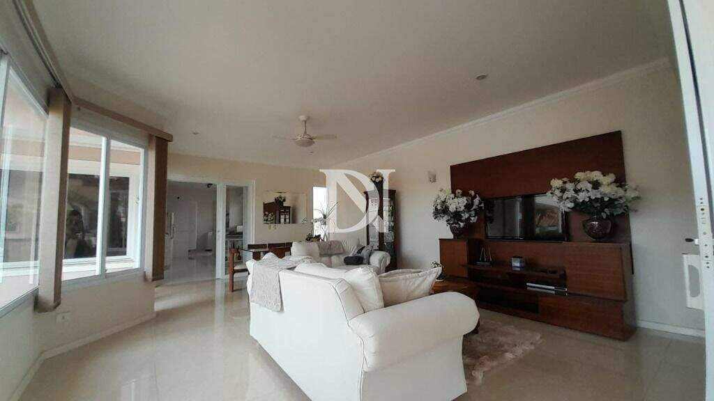 Casa em condomínio à venda no Condomínio Jardim Theodora: 