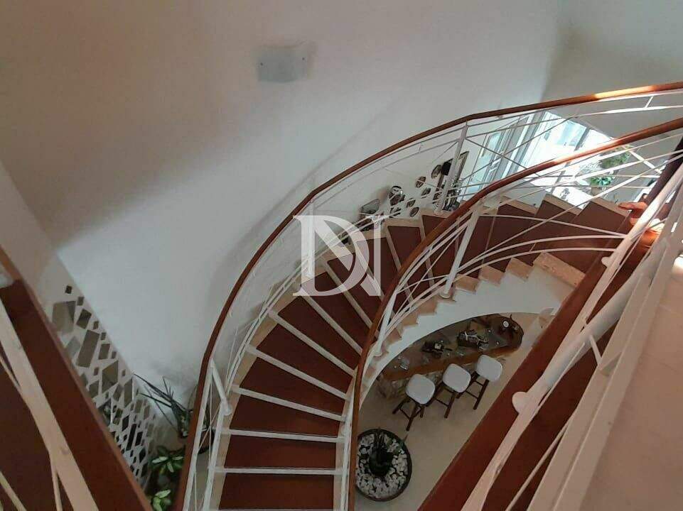 Casa em condomínio à venda no Condomínio Jardim Theodora: 