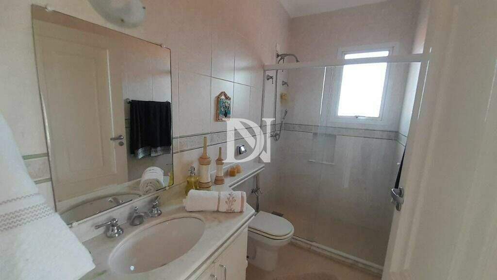Casa em condomínio à venda no Condomínio Jardim Theodora: 