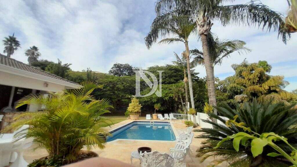Casa em condomínio à venda no Condomínio Jardim Theodora: 