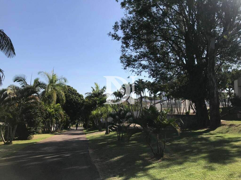 Terreno em condomínio à venda no Condomínio Jardim Theodora: 