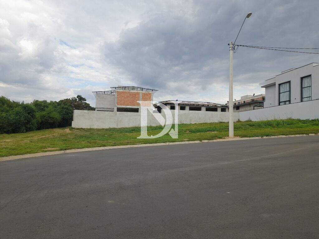 Terreno em condomínio à venda no Chácaras Primavera: 