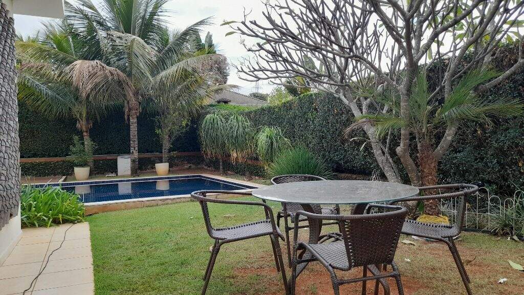 Casa em condomínio à venda no Condomínio Campos de Santo Antônio: 