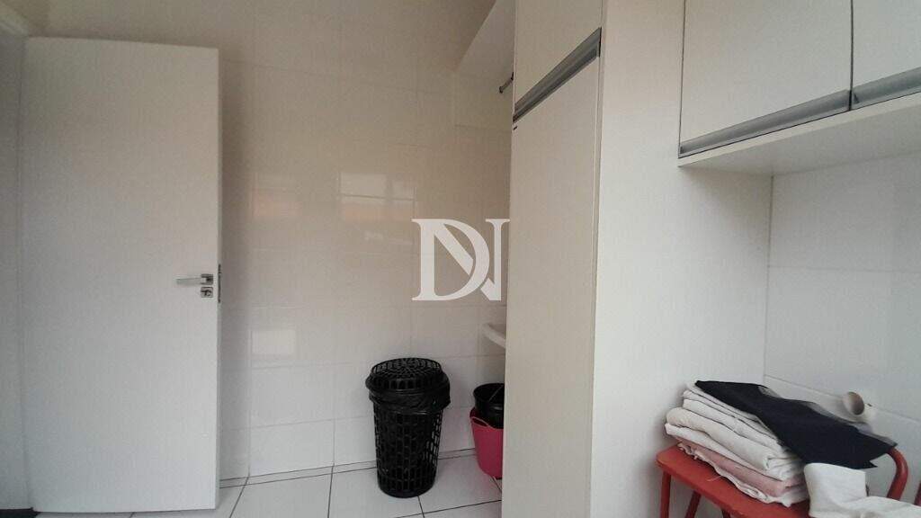Casa em condomínio à venda no Condomínio Campos de Santo Antônio: 