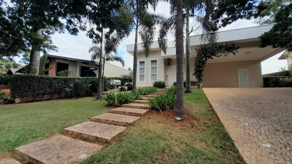 Casa em condomínio à venda no Condomínio Campos de Santo Antônio: 