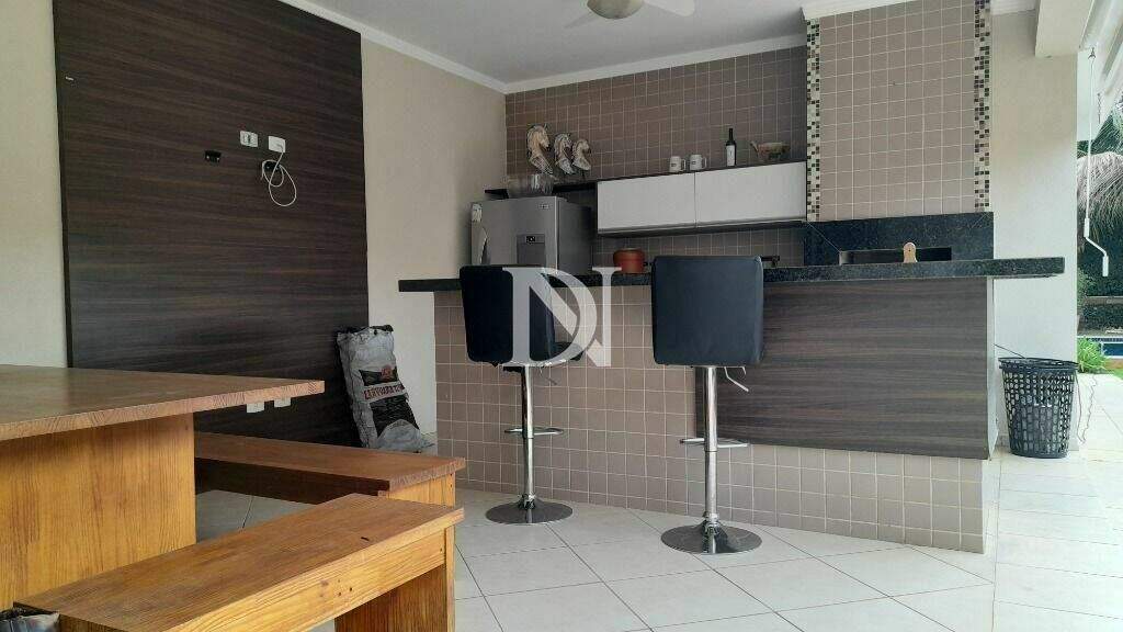 Casa em condomínio à venda no Condomínio Campos de Santo Antônio: 