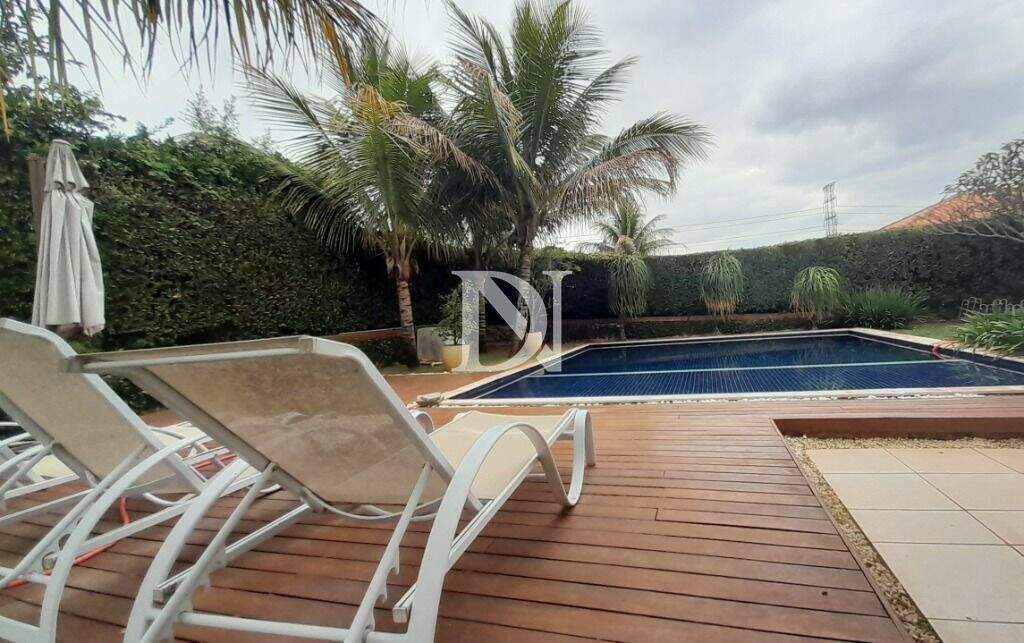 Casa em condomínio à venda no Condomínio Campos de Santo Antônio: 