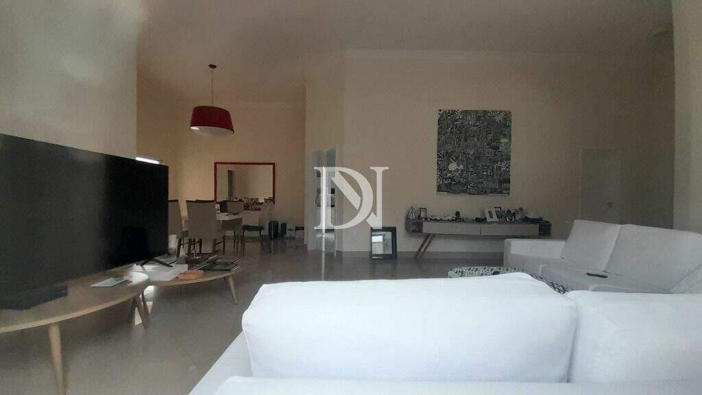 Casa em condomínio à venda no Condomínio Campos de Santo Antônio: 