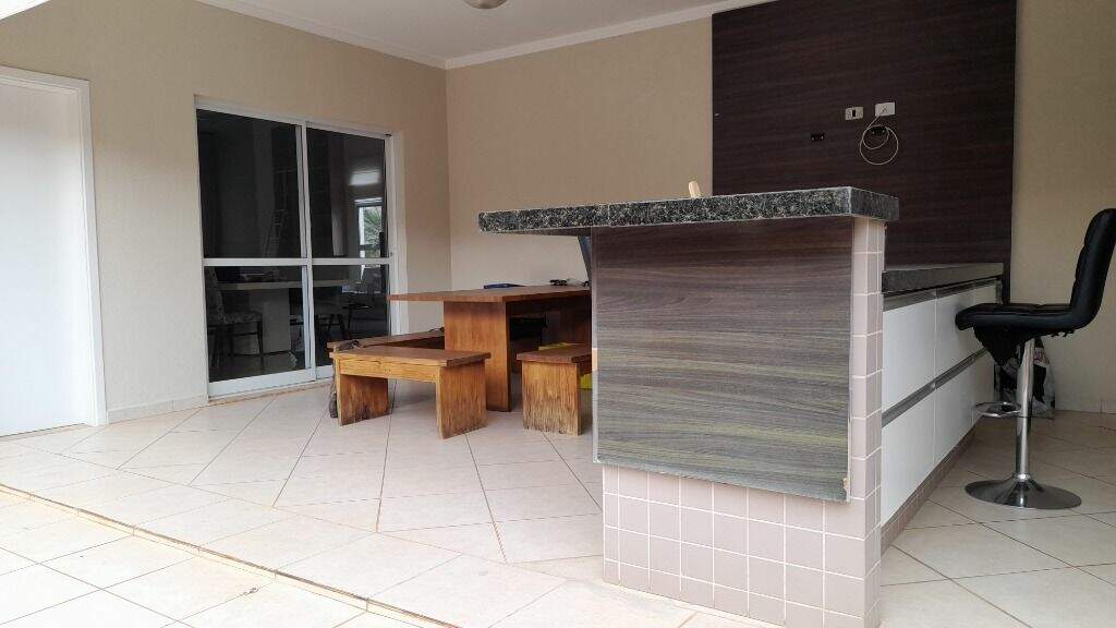 Casa em condomínio à venda no Condomínio Campos de Santo Antônio: 