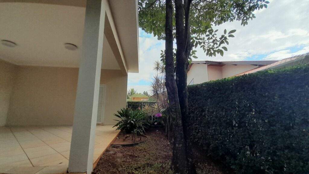 Casa em condomínio à venda no Condomínio Campos de Santo Antônio: 