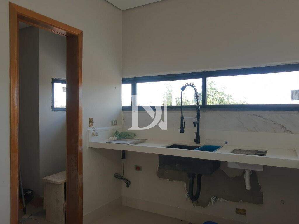 Casa em condomínio à venda no Jardim São José: 