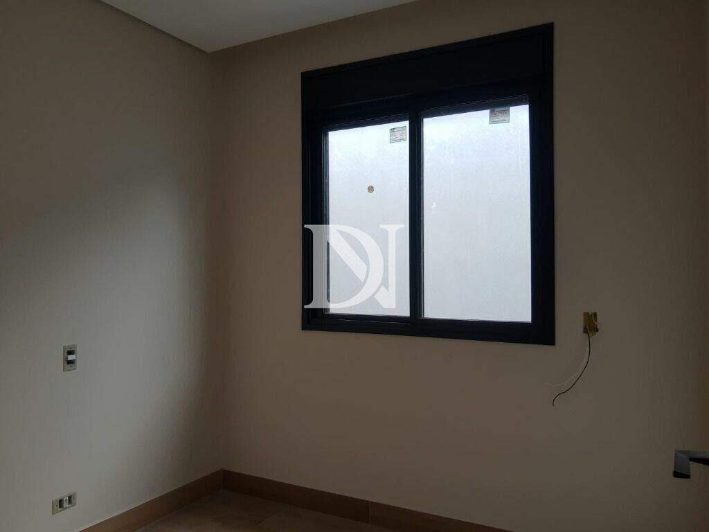 Casa em condomínio à venda no Jardim São José: 