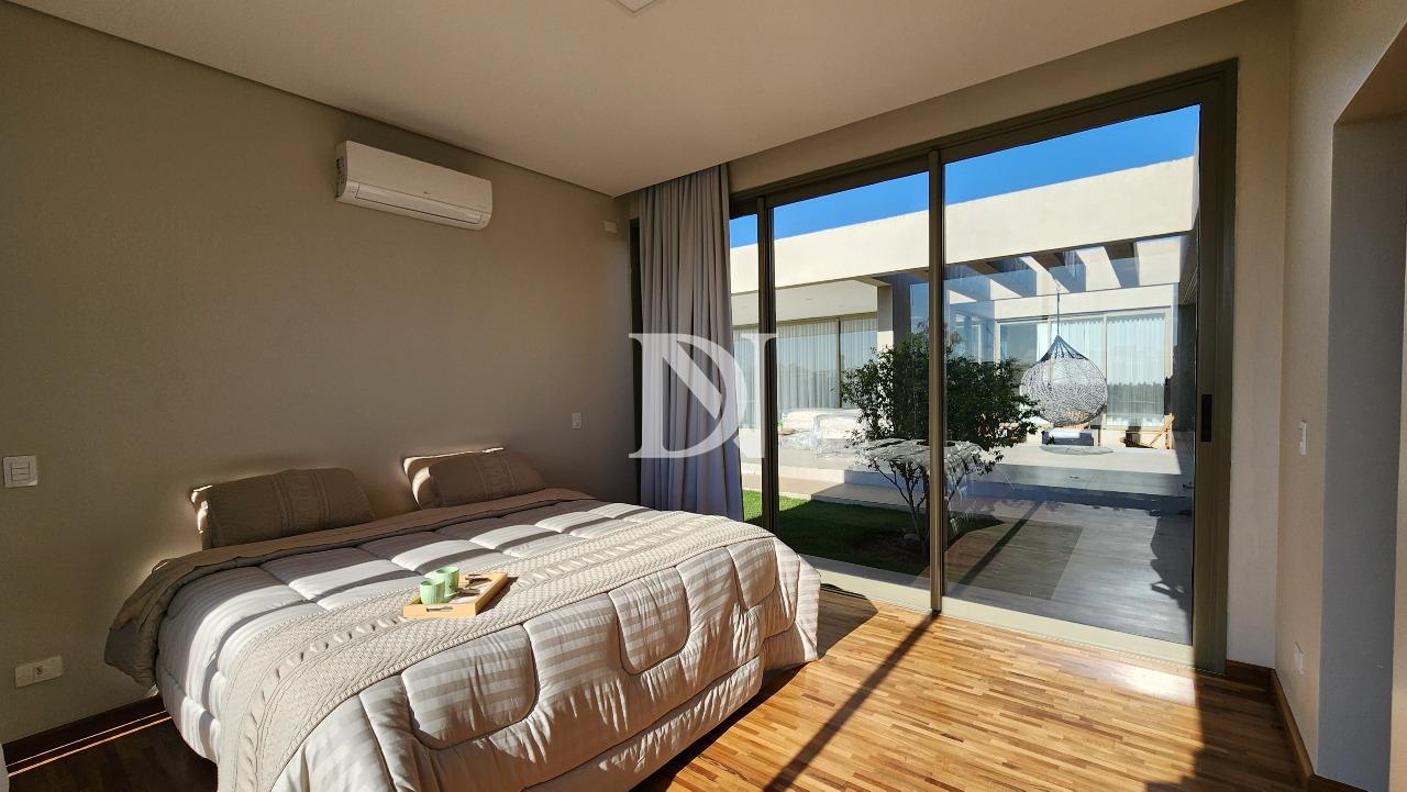 Casa em condomínio à venda no Condomínio Terras de São José II: 