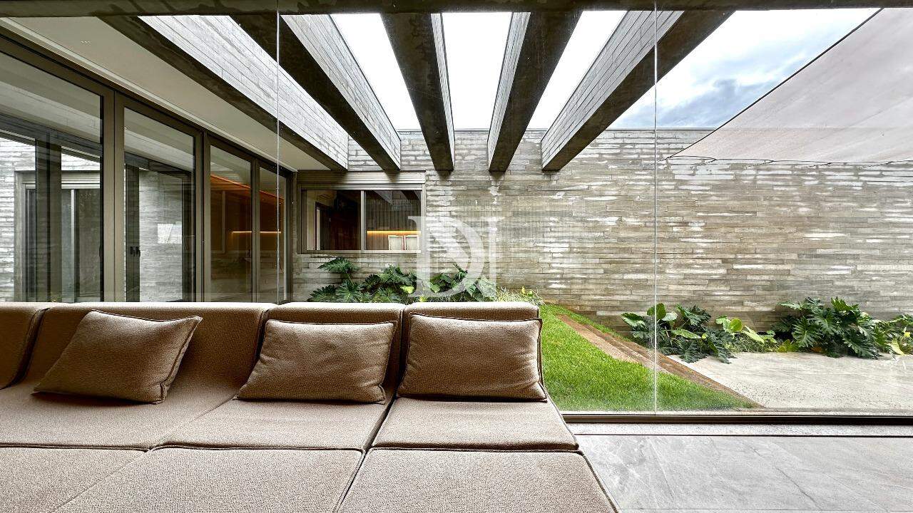 Casa em condomínio à venda no Condomínio Terras de São José II: 