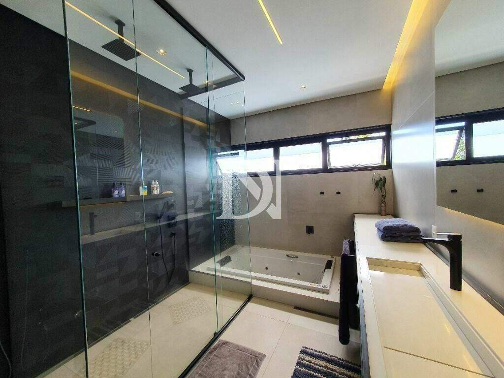 Casa em condomínio à venda no Condomínio Terras de São José: 