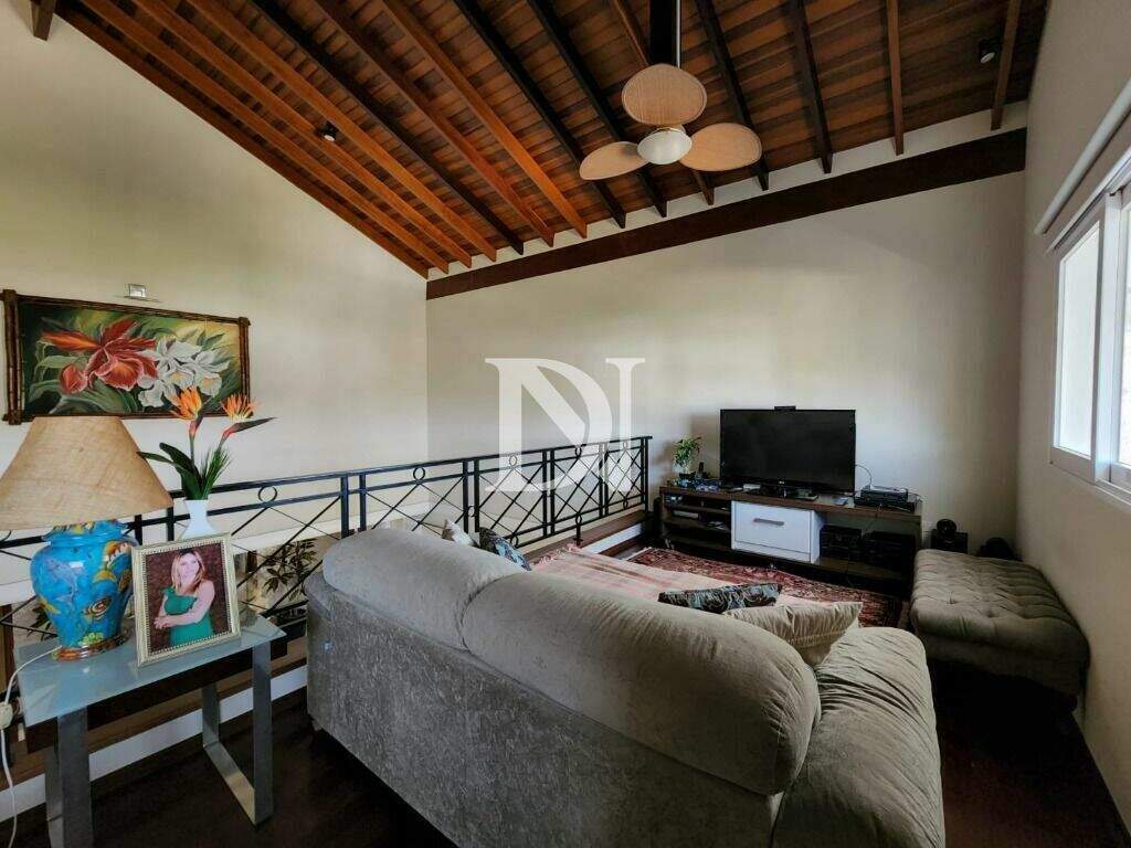 Casa em condomínio à venda no Condomínio Campos de Santo Antônio: 