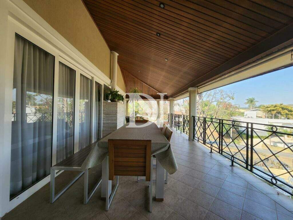 Casa em condomínio à venda no Condomínio Campos de Santo Antônio: 