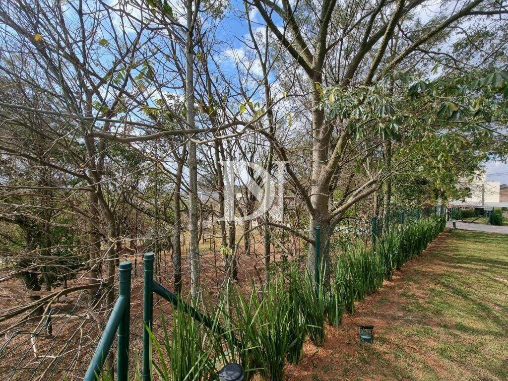 Casa em condomínio à venda no Condomínio Fazenda Kurumin: 