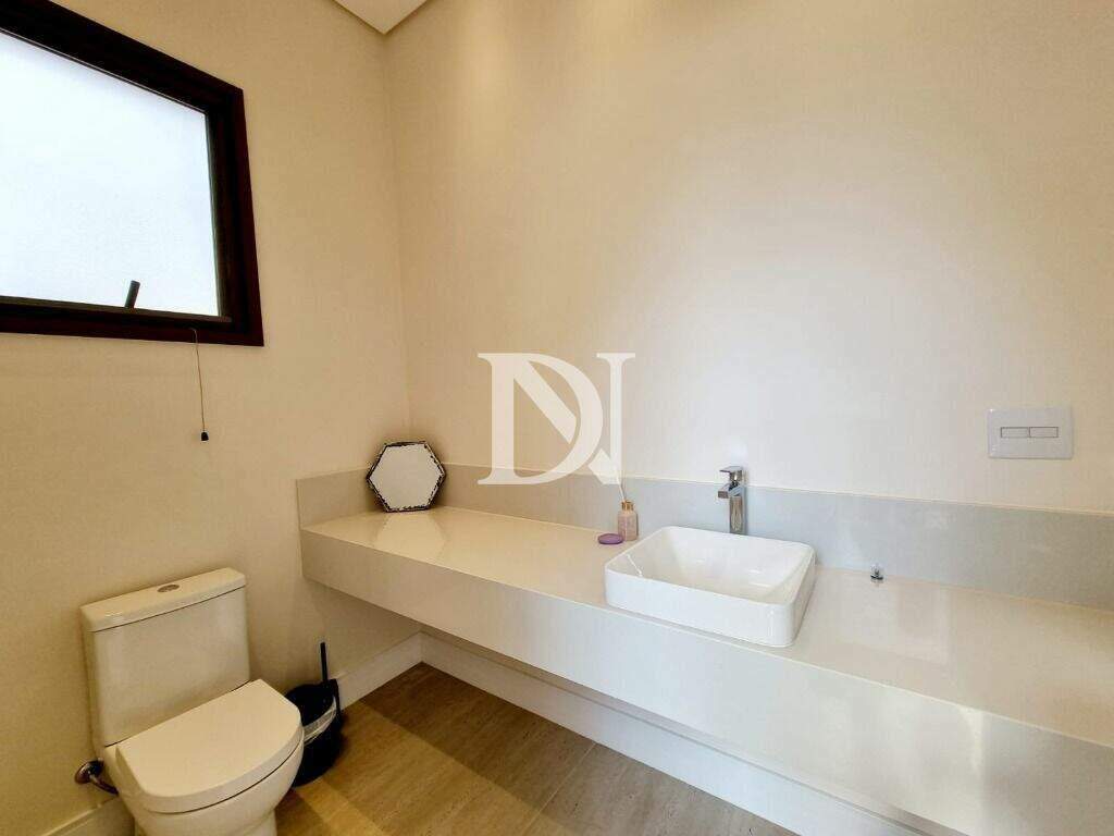 Casa em condomínio à venda no Condomínio Fazenda Kurumin: 