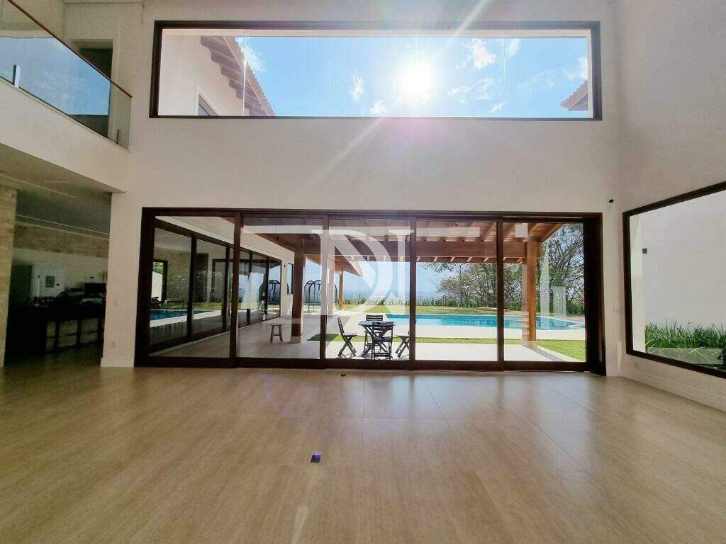 Casa em condomínio à venda no Condomínio Fazenda Kurumin: 
