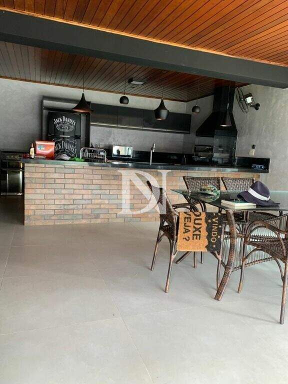 Casa em condomínio à venda no Condomínio Jardim Theodora: 