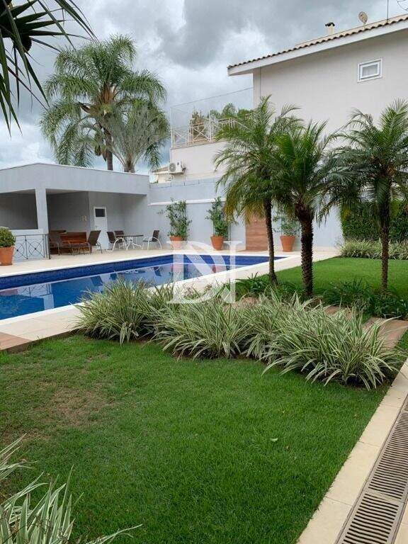 Casa em condomínio à venda no Condomínio Jardim Theodora: 