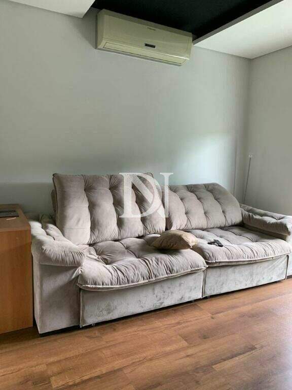 Casa em condomínio à venda no Condomínio Jardim Theodora: 