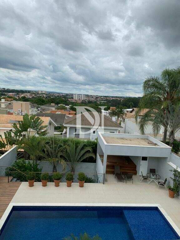 Casa em condomínio à venda no Condomínio Jardim Theodora: 