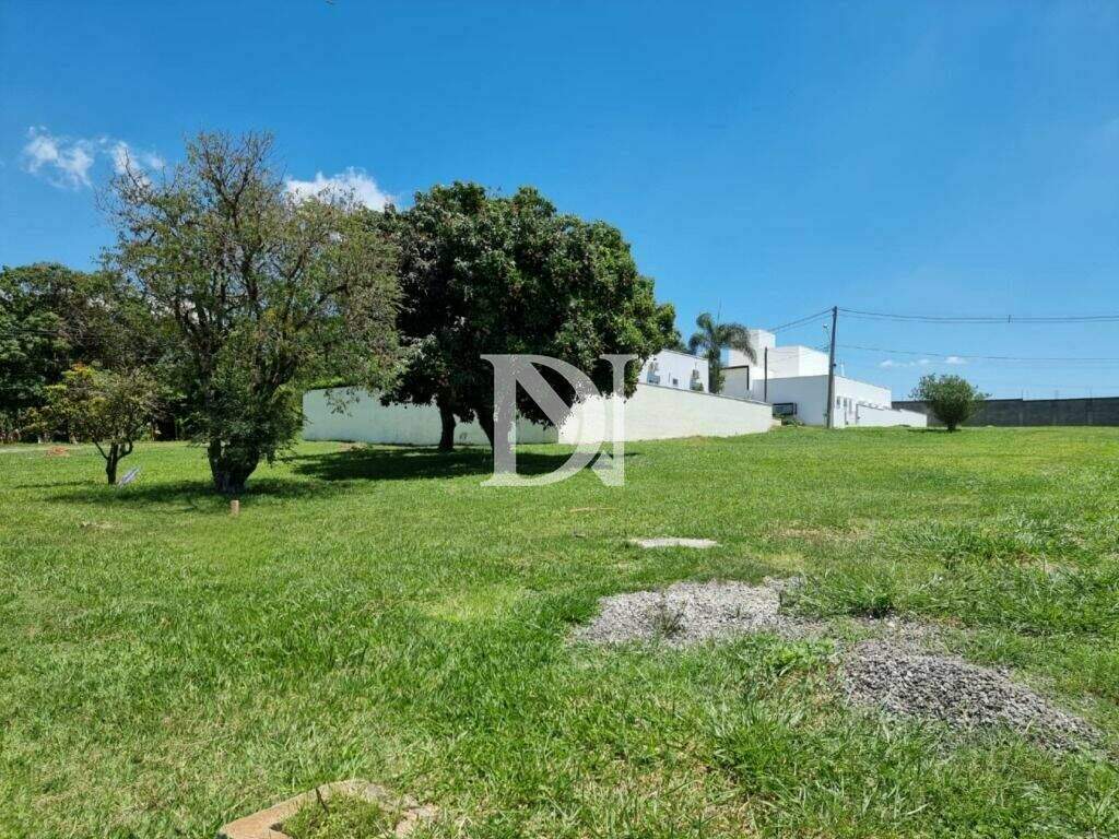 Terreno em condomínio à venda no Condomínio Palmeiras Imperiais: 
