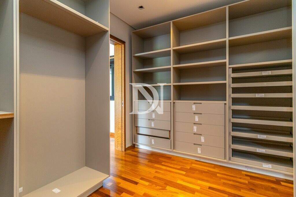Casa em condomínio à venda no Residencial São José: 