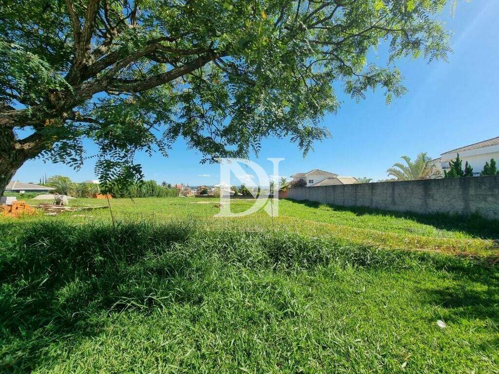 Terreno em condomínio à venda no Condomínio Village Castelo: 