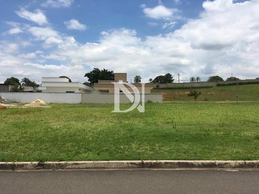 Terreno em condomínio à venda no Jardim Buru: 