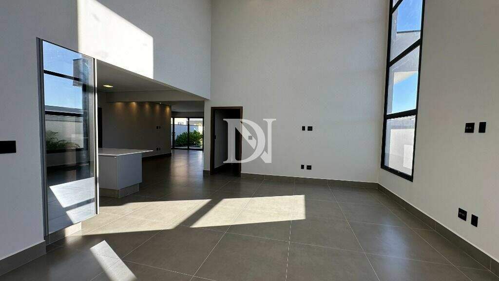 Casa em condomínio à venda no Jardim Buru: 