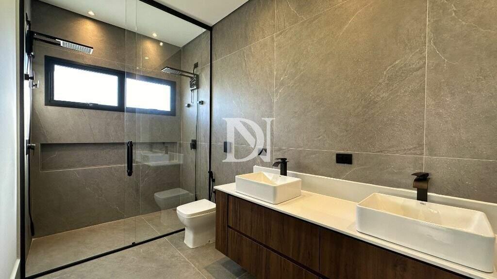 Casa em condomínio à venda no Jardim Buru: 