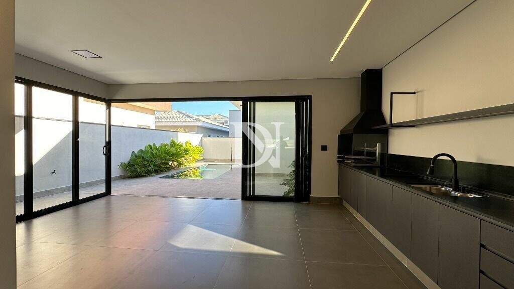 Casa em condomínio à venda no Jardim Buru: 