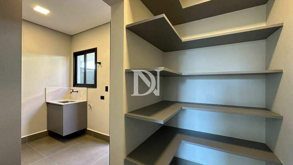 Casa em condomínio à venda no Jardim Buru: 