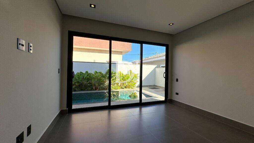 Casa em condomínio à venda no Jardim Buru: 