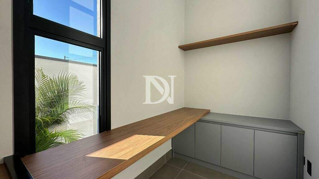 Casa em condomínio à venda no Jardim Buru: 