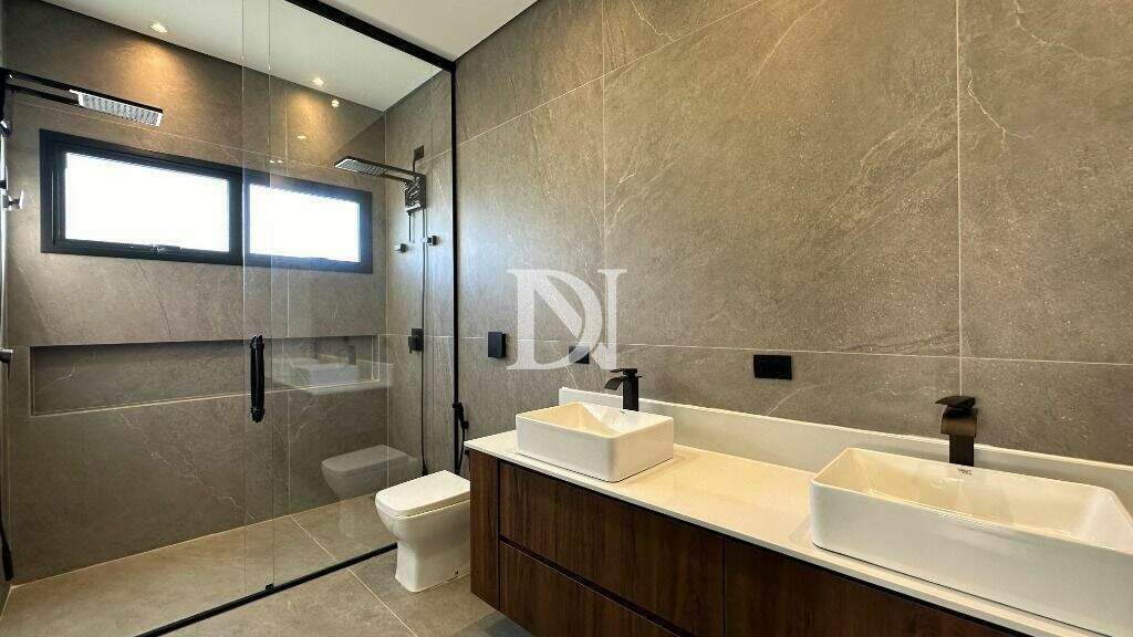Casa em condomínio à venda no Jardim Buru: 